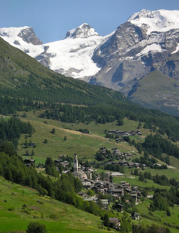 Aparthotel Lo Peyo Champoluc